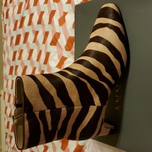 Ann Taylor Zebra Calf New brown booties 8.5M